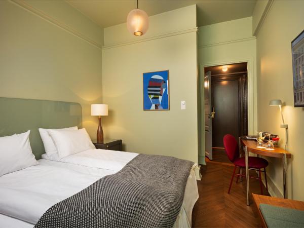 Grand Hotel Terminus : photo 4 de la chambre chambre standard lit queen-size