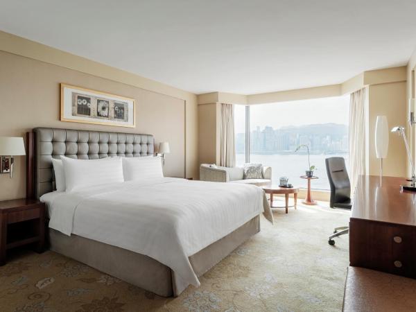 Kowloon Shangri-La, Hong Kong : photo 2 de la chambre chambre lit king-size deluxe - vue sur port