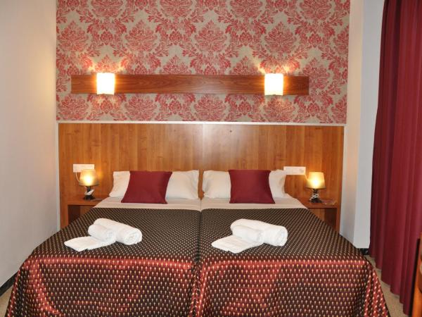 Hostal - Pensión El Amigo : photo 2 de la chambre chambre double standard