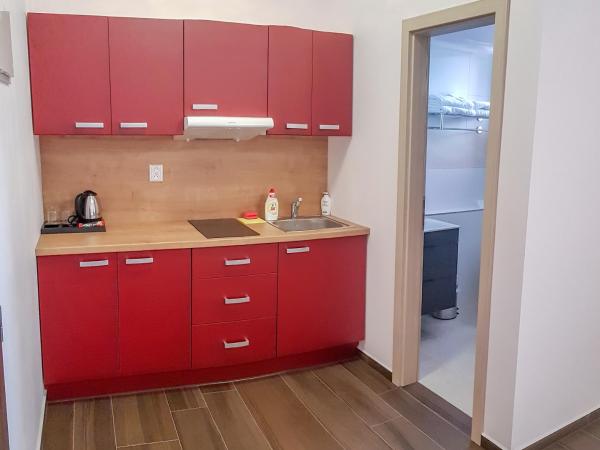 Apartment De Luna : photo 3 de la chambre chambre double ou lits jumeaux avec salle de bains