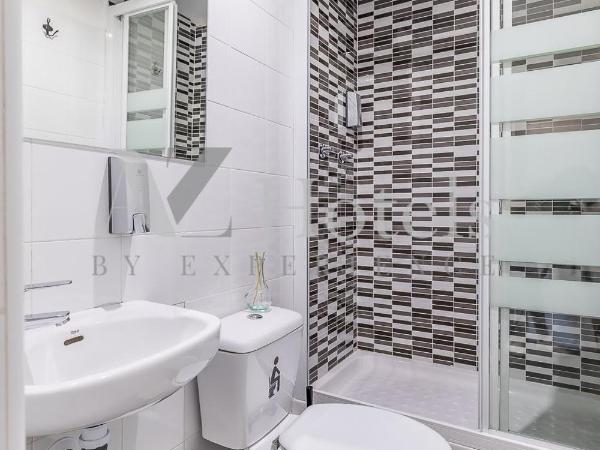 AYZ Sierra de Meira - Auto check-in property : photo 3 de la chambre chambre simple avec salle de bains commune