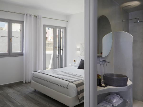 Kalisti Hotel & Suites : photo 6 de la chambre suite Élégante avec balcon privé