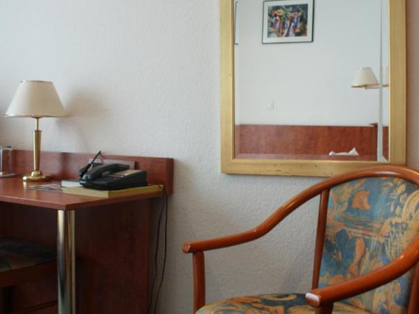 Hotel Zeil : photo 2 de la chambre chambre simple standard