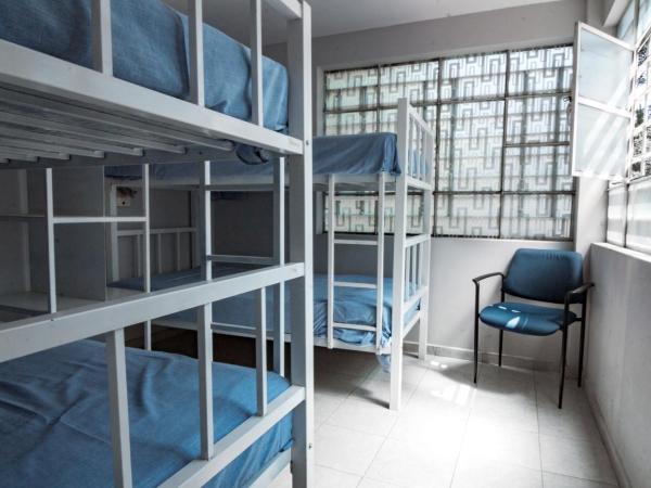 Hostel St Llorenc : photo 1 de la chambre dortoir mixte de 10 lits