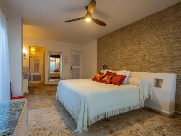 Lotus Beach Hotel - Adults Only : photo 5 de la chambre suite avec piscine privée