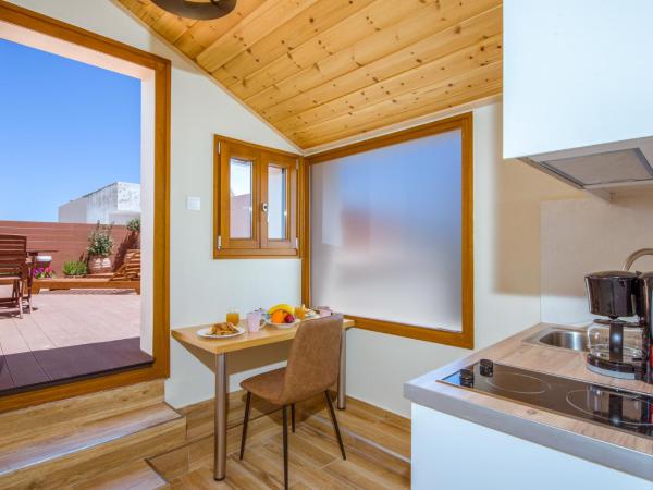 Elma Suites : photo 5 de la chambre suite supérieure avec terrasse