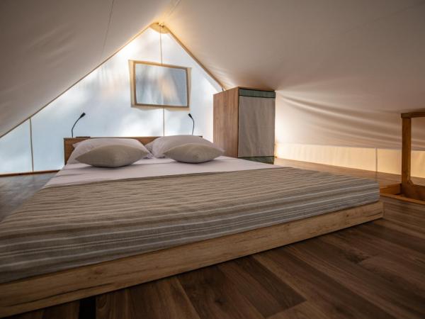 Arena Stoja Camping Homes : photo 5 de la chambre tente safari 2 chambres supérieure - vue sur mer