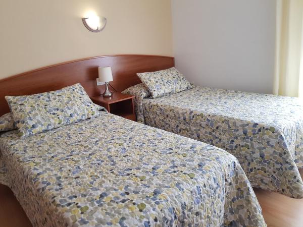 Hostal Mary -Adults Only 18 and up : photo 3 de la chambre chambre lits jumeaux