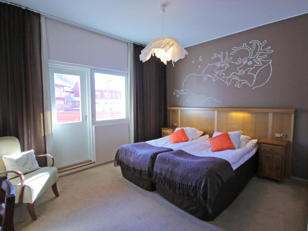 Hotel Hullu Poro : photo 4 de la chambre chambre lits jumeaux standard avec baignoire