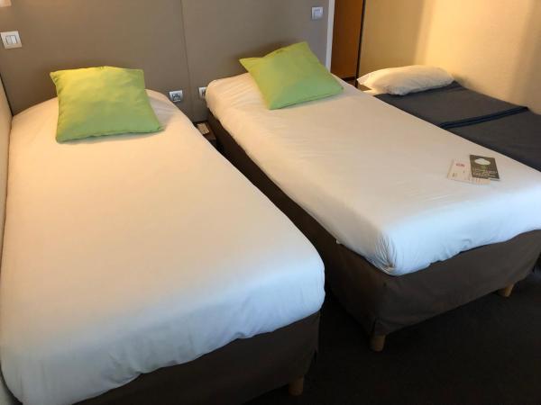 Campanile Marseille Saint Antoine : photo 1 de la chambre chambre lits jumeaux avec 1 lit junior (10 ans et moins)