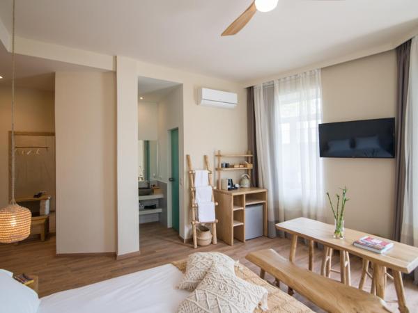 Ederlezi Boutique Hotel : photo 9 de la chambre suite avec balcon