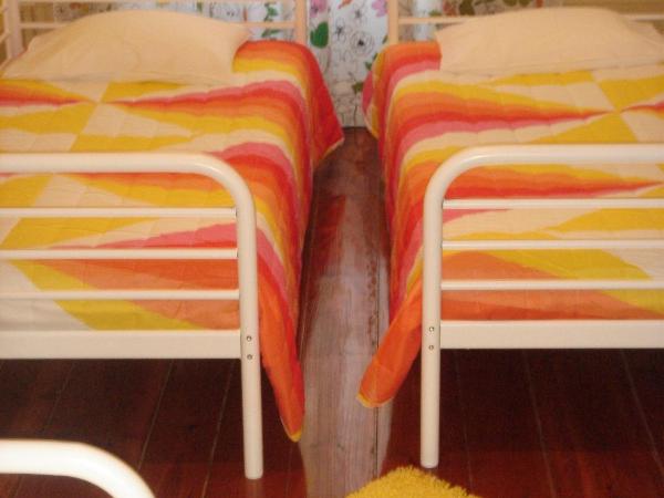 CoolHostel : photo 5 de la chambre chambre triple avec salle de bains commune