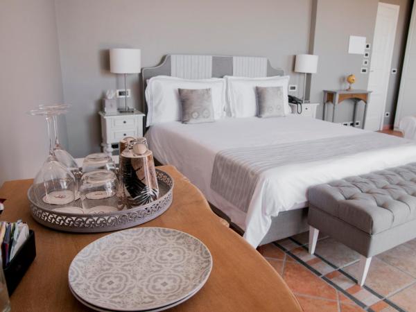 Villa Le Terrazze Charming Rooms : photo 3 de la chambre suite avec terrasse 