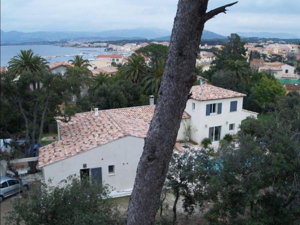 ChambreStudio bord de mer, Piscine et SPA : photo 6 de la chambre chambre deluxe (2 adultes + 1 enfant)