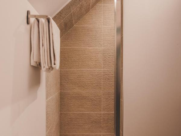 Hôtel Hors-Château - Liège Centre Historique : photo 8 de la chambre suite