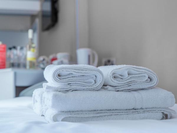 Central Station Hotel Liverpool : photo 10 de la chambre chambre premium - 4 lits