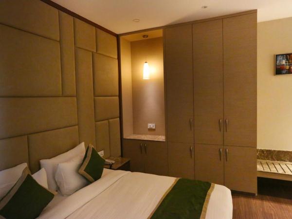 Maple Grand : photo 3 de la chambre standard king room with 20% discount on food