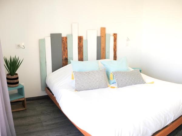 Sunrise Beach Hotel : photo 4 de la chambre chambre double - vue sur mer
