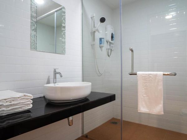 Crystal Garden Hotel (Tasik Selatan) : photo 5 de la chambre chambre familiale standard