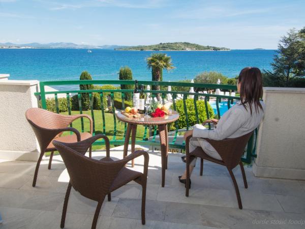 Hotel Villa Radin : photo 3 de la chambre chambre double de luxe avec balcon - vue sur mer