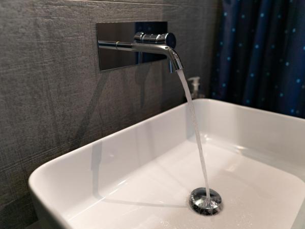 Alla Riva : photo 5 de la chambre chambre double avec balcon