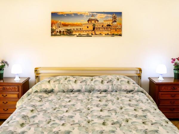 A Casa di Fra' : photo 1 de la chambre chambre double avec salle de bains privative extérieure