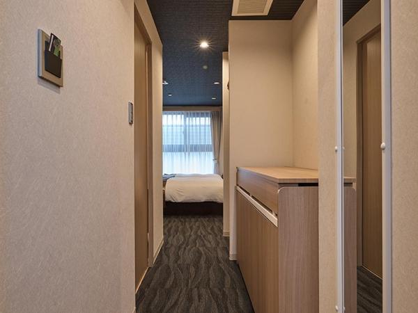 Stay SAKURA Kyoto Matsuri : photo 3 de la chambre chambre lits jumeaux avec lit d’appoint - 301