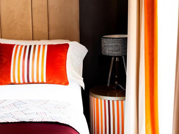 Amadomus Luxury Suites : photo 5 de la chambre chambre double deluxe