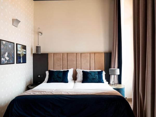 Amadomus Luxury Suites : photo 4 de la chambre chambre double supérieure