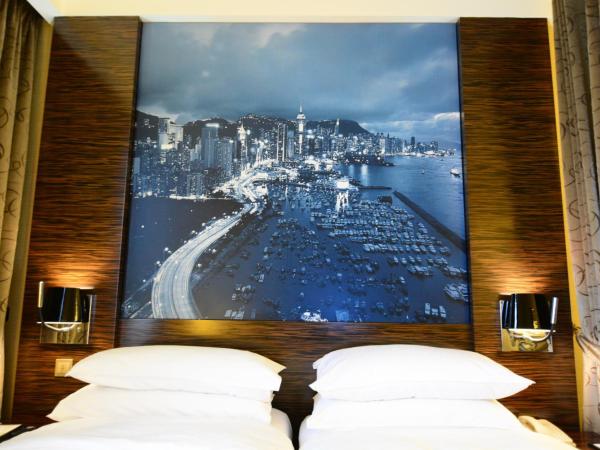 Harbour Grand Hong Kong : photo 3 de la chambre chambre lit king-size ou lits jumeaux premier avec vue sur le port