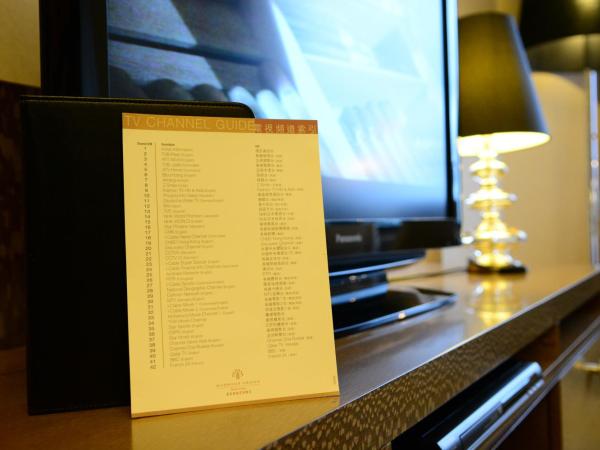 Harbour Grand Hong Kong : photo 4 de la chambre chambre supérieure lit king-size ou lits jumeaux - vue sur port