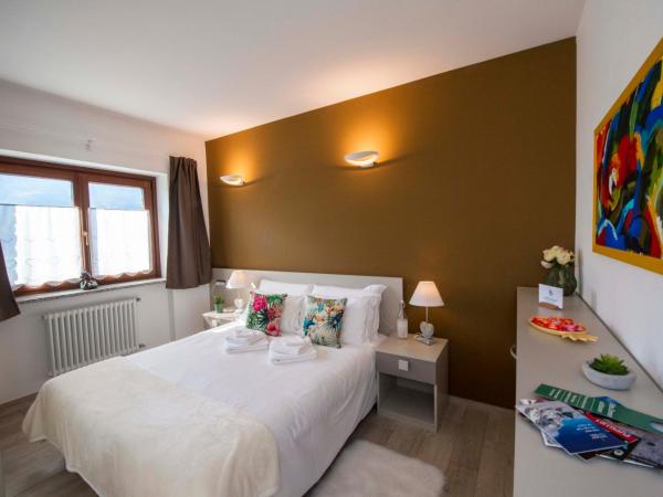 B&B Pousada Rio Aosta-servizi di Bed and breakfast : photo 10 de la chambre chambre double - vue sur jardin