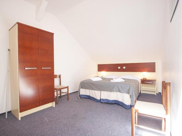 Hotel Atos : photo 2 de la chambre chambre double ou lits jumeaux standard