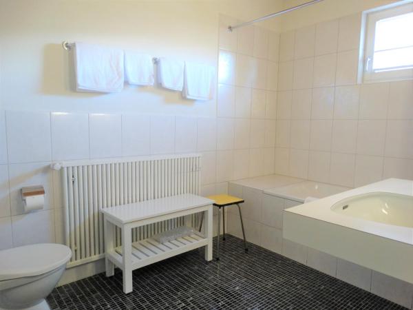 Hotel Bündnerhof : photo 9 de la chambre chambre double supérieure