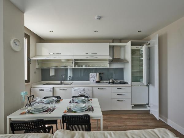 Lara Suite's Apart Hotel : photo 6 de la chambre suite supérieure - vue sur mer