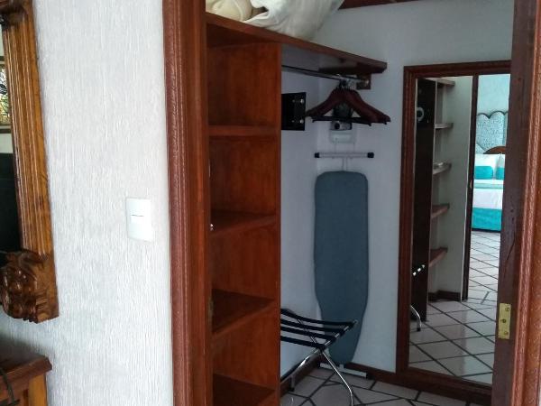 Hotel Posada Quinta Las Flores : photo 9 de la chambre suite lit king-size