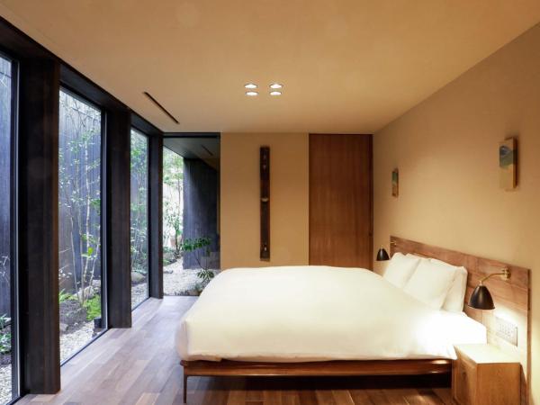 Sowaka : photo 2 de la chambre chambre lit king-size deluxe avec balcon (annexe)