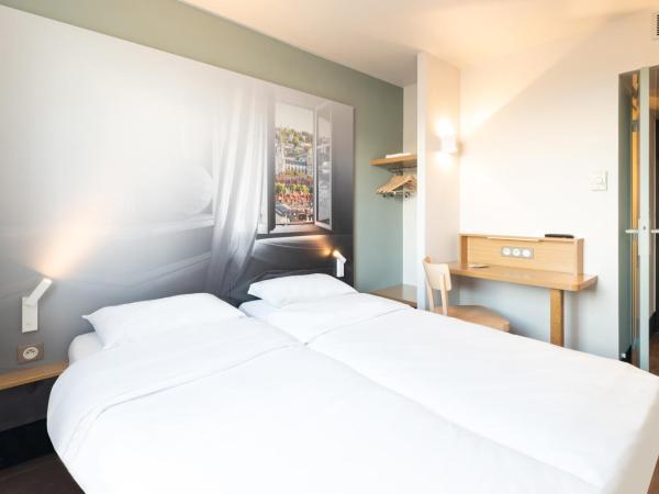 B&B HOTEL Evreux : photo 1 de la chambre chambre lits jumeaux