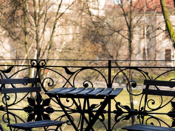 Pokoje Bagatela Stare Miasto : photo 8 de la chambre suite 2 chambres avec canapé-lit - 2/4a podwale street