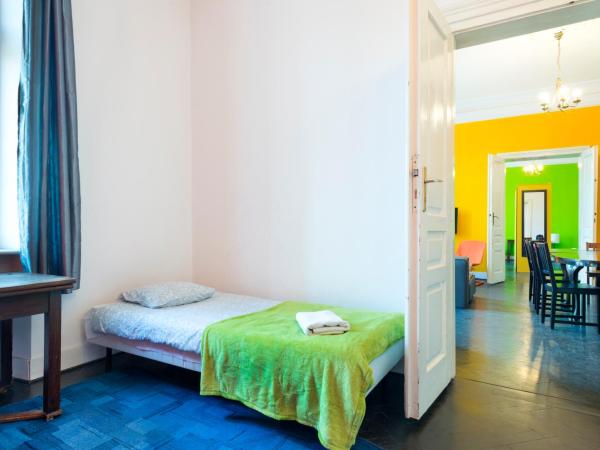 Pokoje Bagatela Stare Miasto : photo 3 de la chambre suite 2 chambres avec canapé-lit - 2/4a podwale street