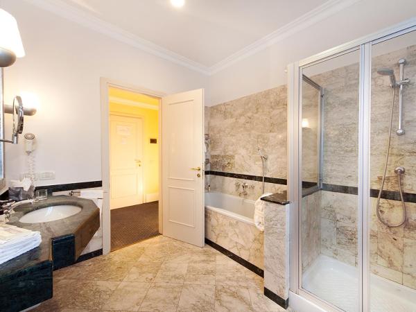 Residenza Parco Fellini : photo 10 de la chambre chambre triple supérieure