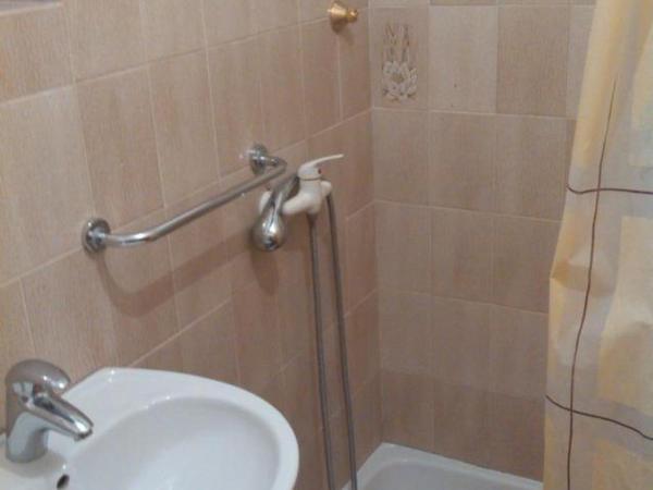 Apartments and rooms with parking space Rovinj - 16796 : photo 2 de la chambre chambre triple avec terrasse