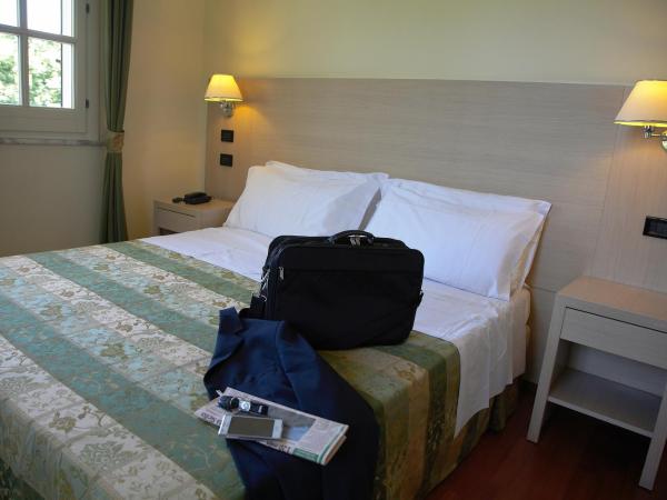 Hotel Borgo Verde : photo 1 de la chambre chambre double ou lits jumeaux avec balcon