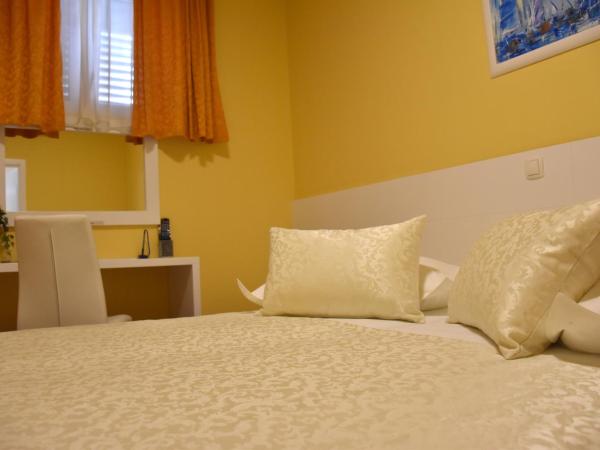 Villa Riva : photo 6 de la chambre chambre double confort - rez-de-chaussée