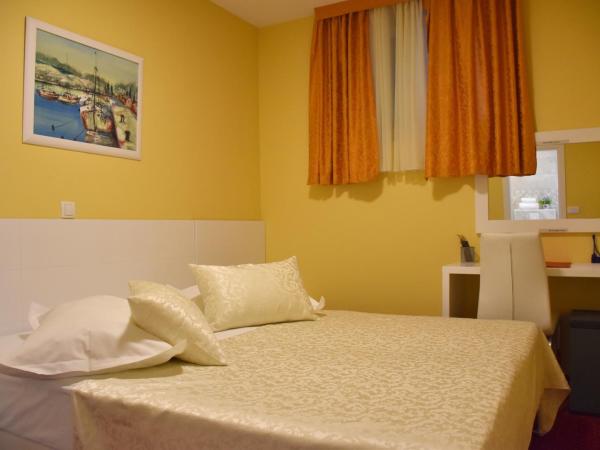 Villa Riva : photo 5 de la chambre chambre double confort - rez-de-chaussée