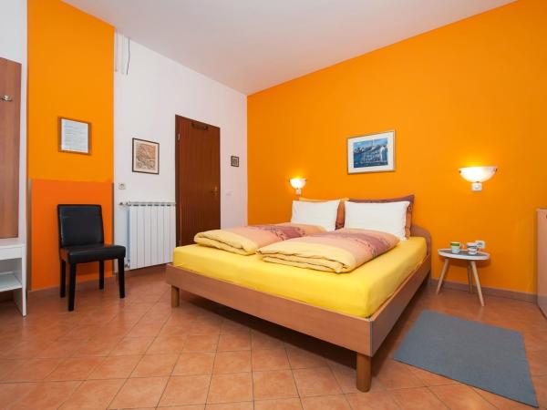 Apartments Erik B&B Adults only : photo 2 de la chambre chambre double avec terrasse