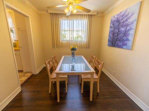 Cal Mar Hotel Suites : photo 4 de la chambre suite king california