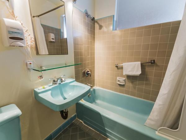 Cal Mar Hotel Suites : photo 6 de la chambre suite king california