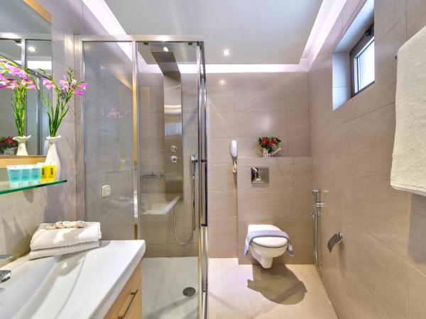 Leonidas Hotel & Apartments : photo 2 de la chambre studio (2 adultes)