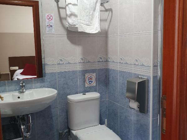 Pension Alameda : photo 4 de la chambre chambre simple avec balcon